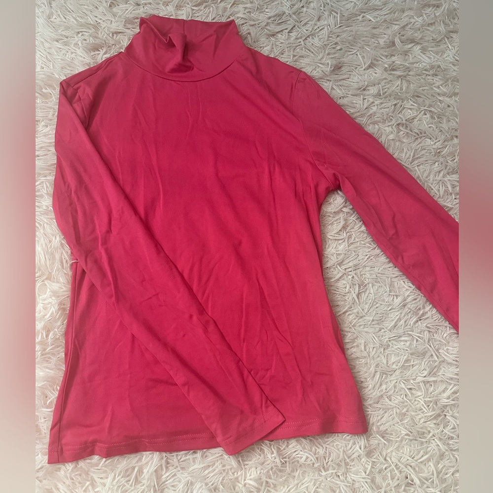 💕 three turtlenecks - Picture 4 of 4